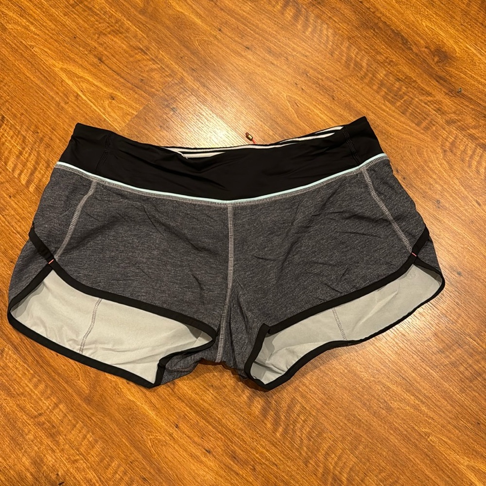 lululemon size 8 speed shorts